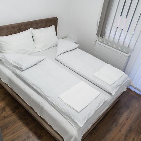 Bella Apartmani Ягодина Екстериор снимка