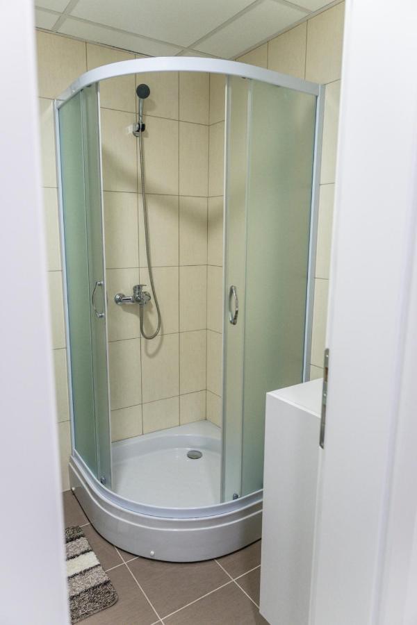 Bella Apartmani Ягодина Екстериор снимка