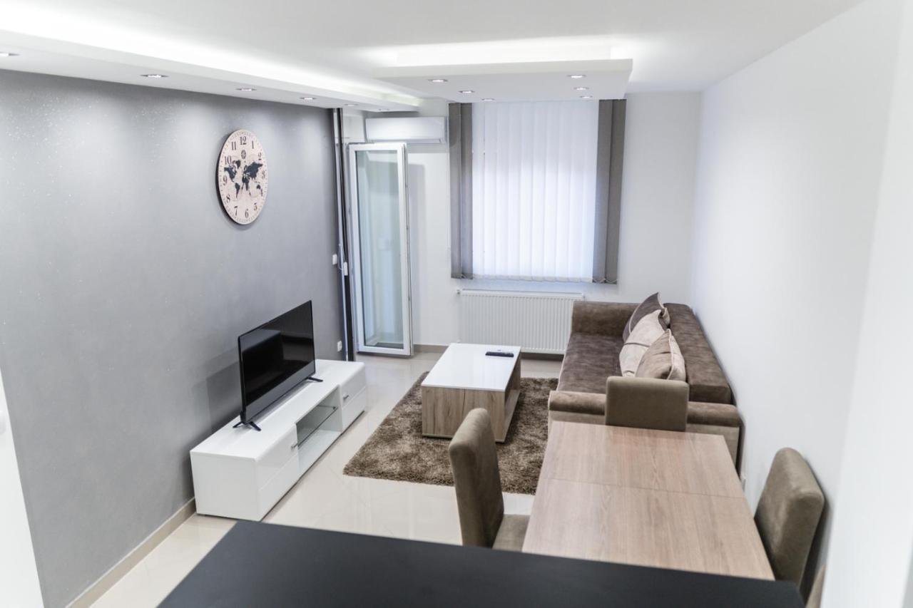 Bella Apartmani Ягодина Екстериор снимка