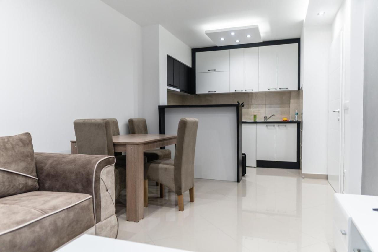 Bella Apartmani Ягодина Екстериор снимка