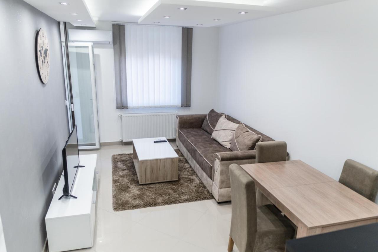 Bella Apartmani Ягодина Екстериор снимка