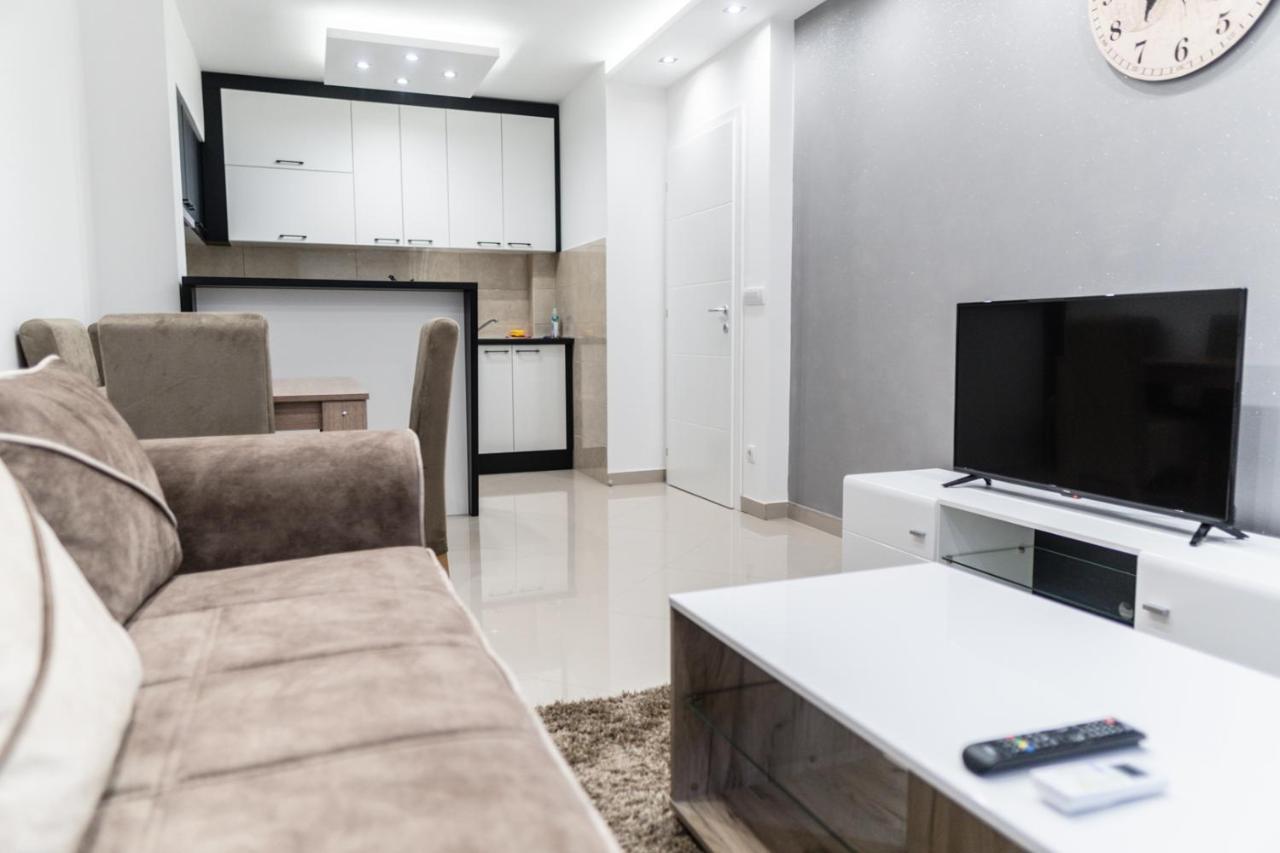Bella Apartmani Ягодина Екстериор снимка