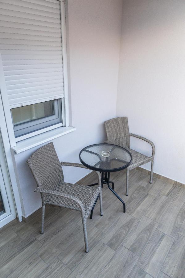 Bella Apartmani Ягодина Екстериор снимка